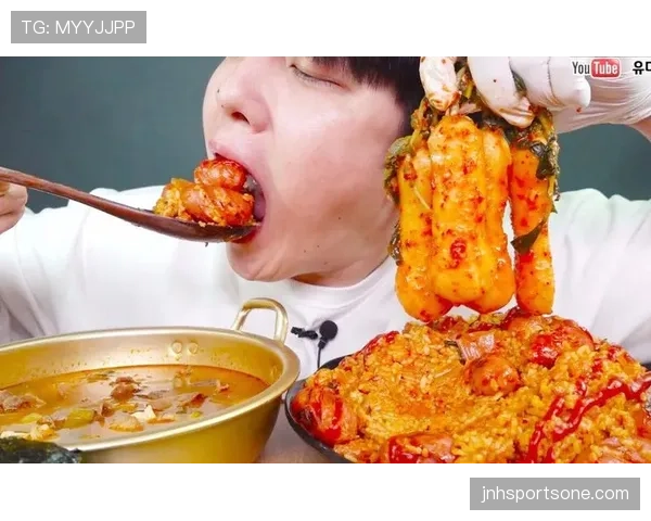 孙兴慜家冰箱里塞满泡菜,训练完直接啃生牛肉? 孙兴慜家冰箱里塞满泡菜,训练完直接啃生牛肉?